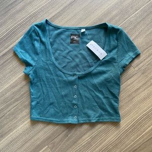 Pacsun emerald short sleeved crop top. New with tags